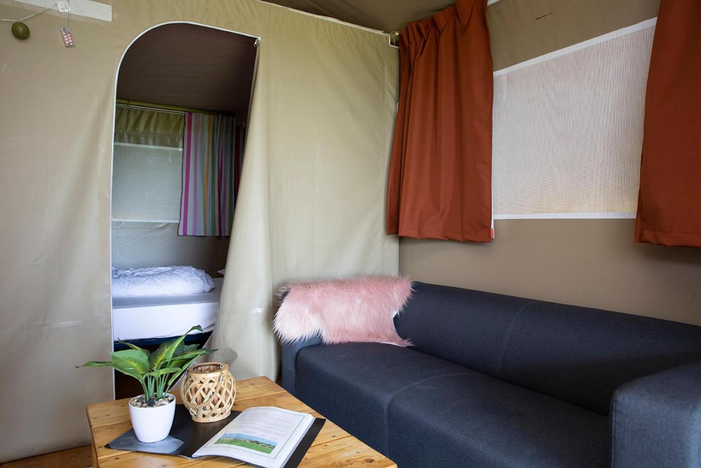 Boerderij Camping Nixhoeve Genderen Buitenkant foto