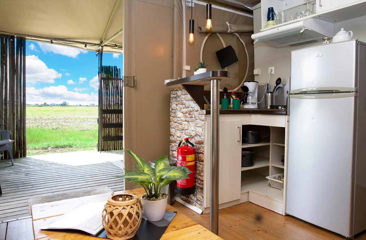 Boerderij Camping Nixhoeve Genderen Buitenkant foto